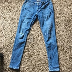 LEVI JEANS